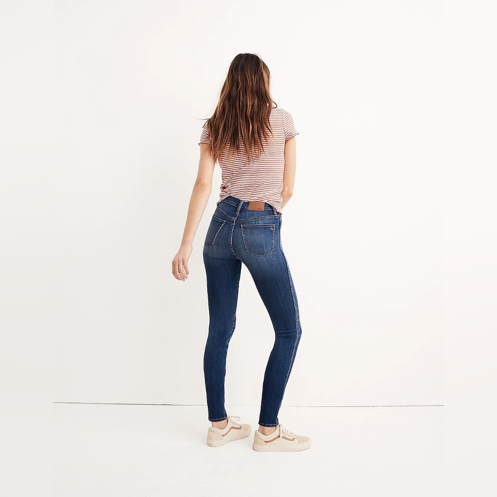 Madewell Petite 10" High-Rise Skinny Jeans in Danny Wash Size 32 - Picture 5 of 16